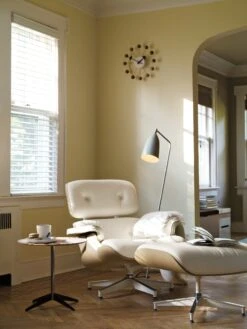 Eames Lounge Chair And Ottoman -Muutous Zone W DWR 1745 110266 white ash pearl v3 001