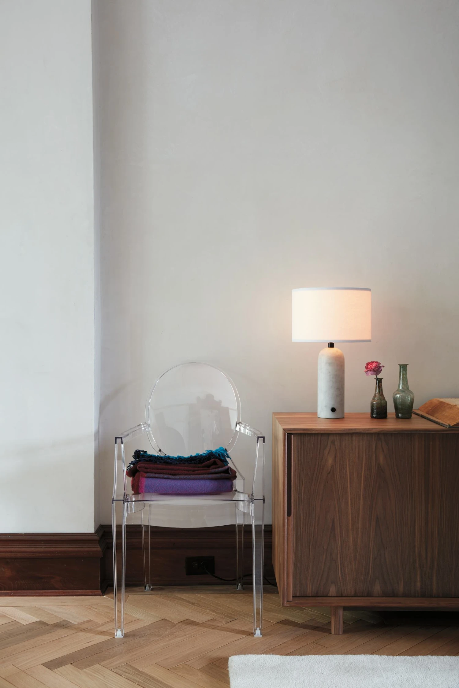 Kartell Louis Ghost Chair 8 Kartell Louis Ghost Chair - Image 8