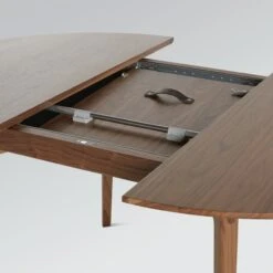 Case Dulwich Extension Table, Round -Muutous Zone W DWR 2196733 100084608 walnut d2