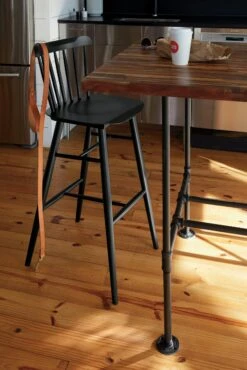 Salt Stool -Muutous Zone W DWR 2198108 100107804 black V1 jpg