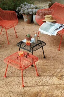 Sculptura Ottoman -Muutous Zone W DWR 2198130 100107877 red orange v3 001