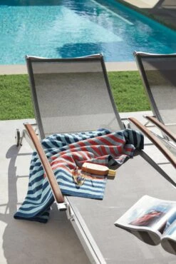 Lucca Chaise 21 Lucca Chaise -Muutous Zone W DWR 2198226 100135815 titanium v1