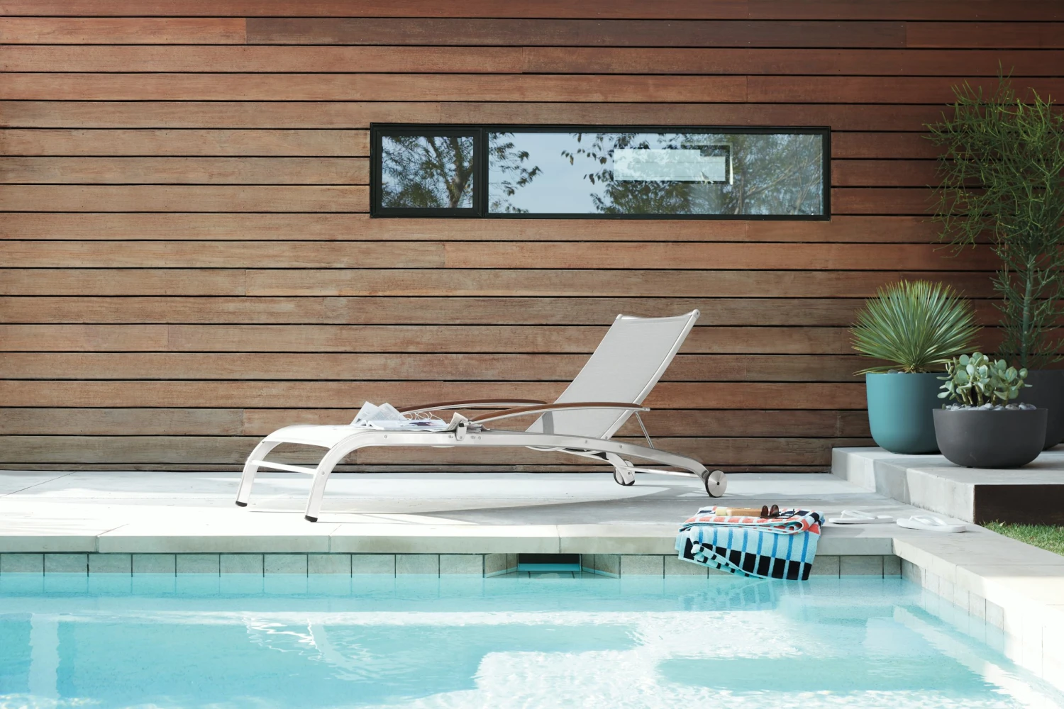 Lucca Chaise 8 Lucca Chaise - Image 8