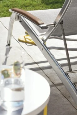 Lucca Lounge Chair -Muutous Zone W DWR 2198227 100108975 titanium v3 001