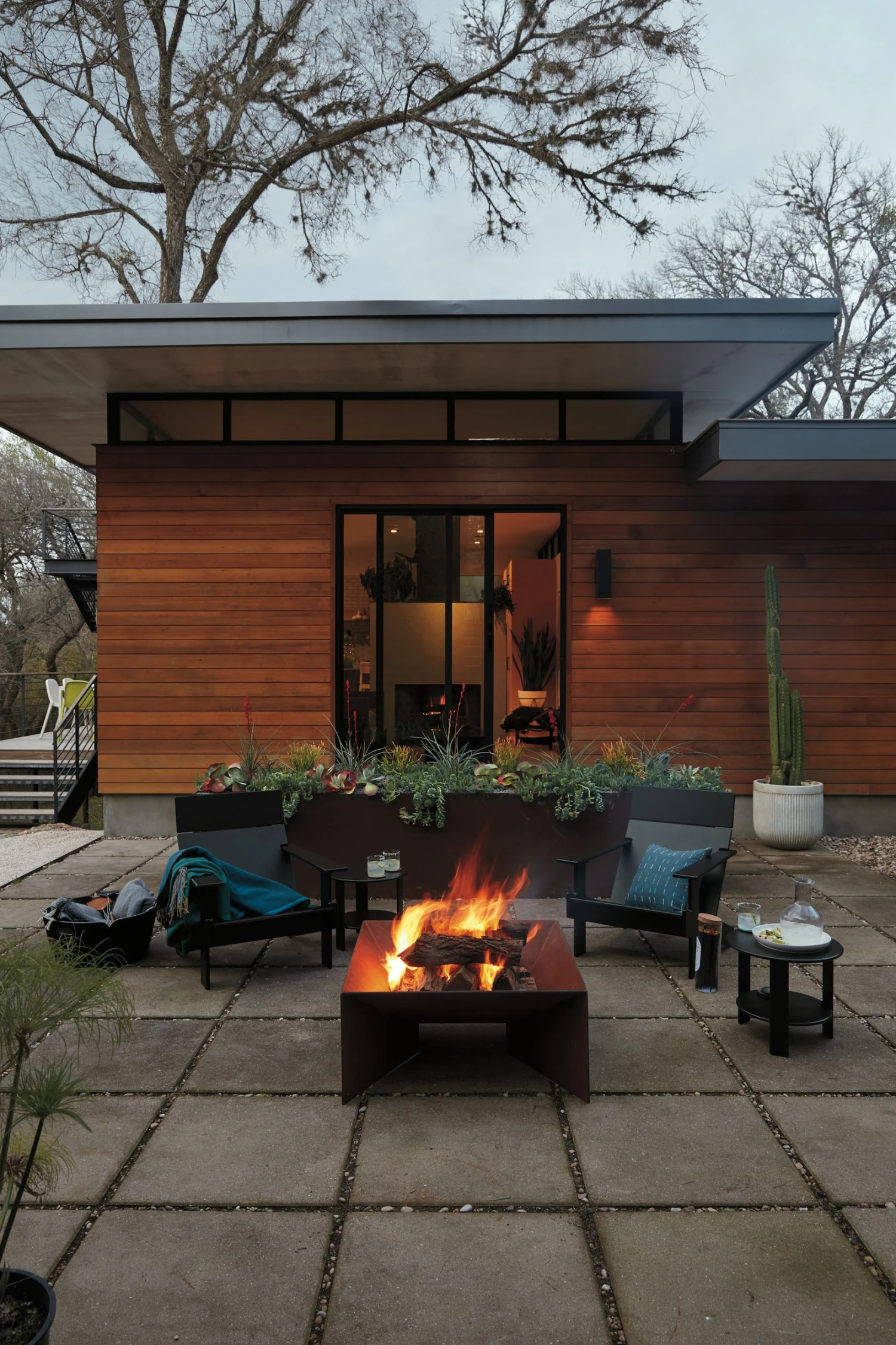 Lollygagger Side Table 3 Lollygagger Side Table - Image 3