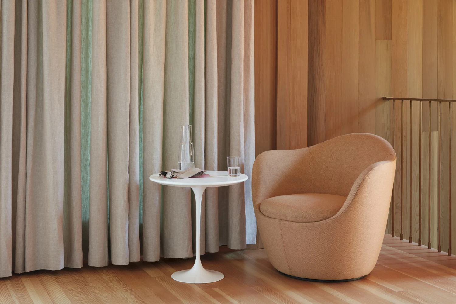 Saarinen Side Table, Oval 5 Saarinen Side Table, Oval - Image 5