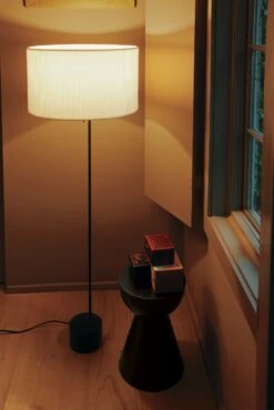 Hew Side Table, Style E -Muutous Zone W DWR 2513893 100119301 black v2 002 2