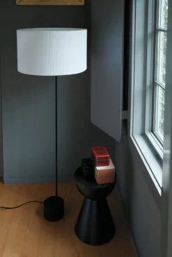 Hew Side Table, Style C -Muutous Zone W DWR 2513893 100137243 black v2 001