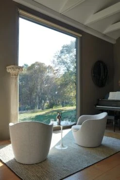 Saarinen Side Table, Round -Muutous Zone W DWR 2514017 100117398 heathered rye grass v1 001