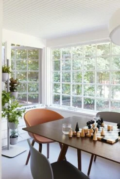 Hay Copenhague 30 Dining Table -Muutous Zone W DWR 2514843 100155809 walnut v3 001