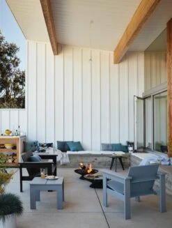 Hennepin Lounge Chair 11 Hennepin Lounge Chair -Muutous Zone W DWR 2517157 100155720 black v2 001