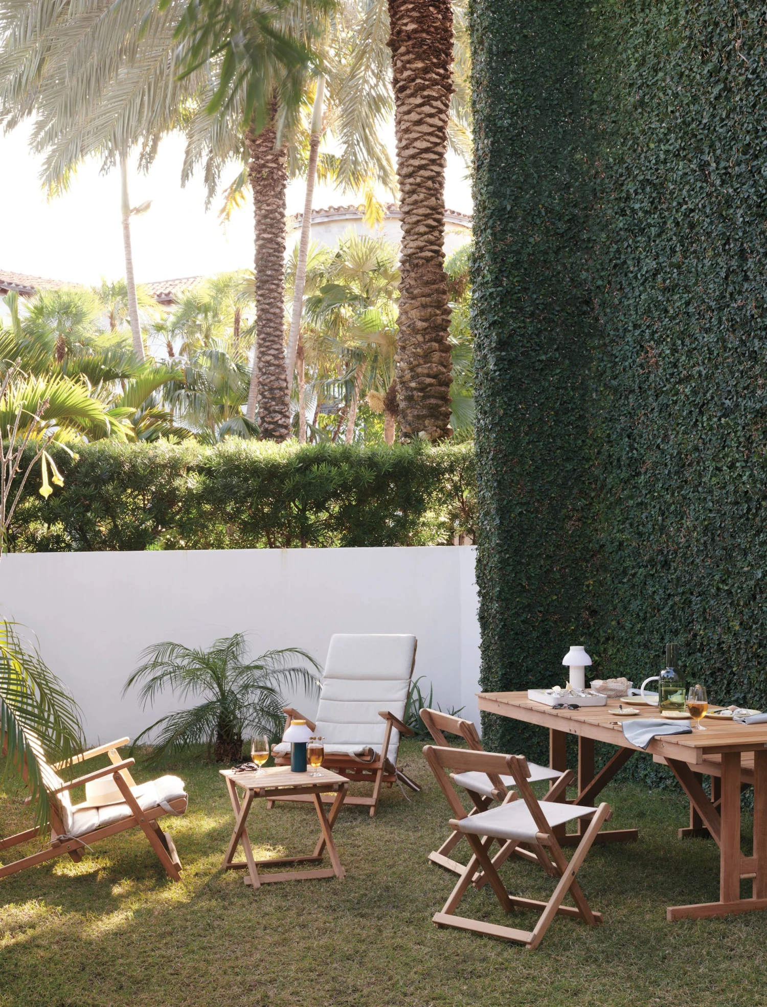 Deck Folding Table 3 Deck Folding Table - Image 3