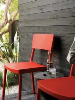 Sustainable Lisboa Chair -Muutous Zone W DWR 2528683 100198994 red v2 001