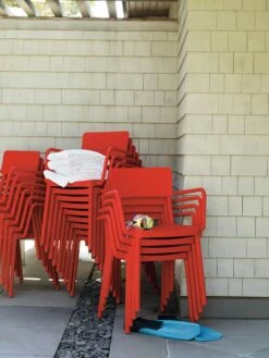 Sustainable Lisboa Chair -Muutous Zone W DWR 2528683 100199694 red v1 001