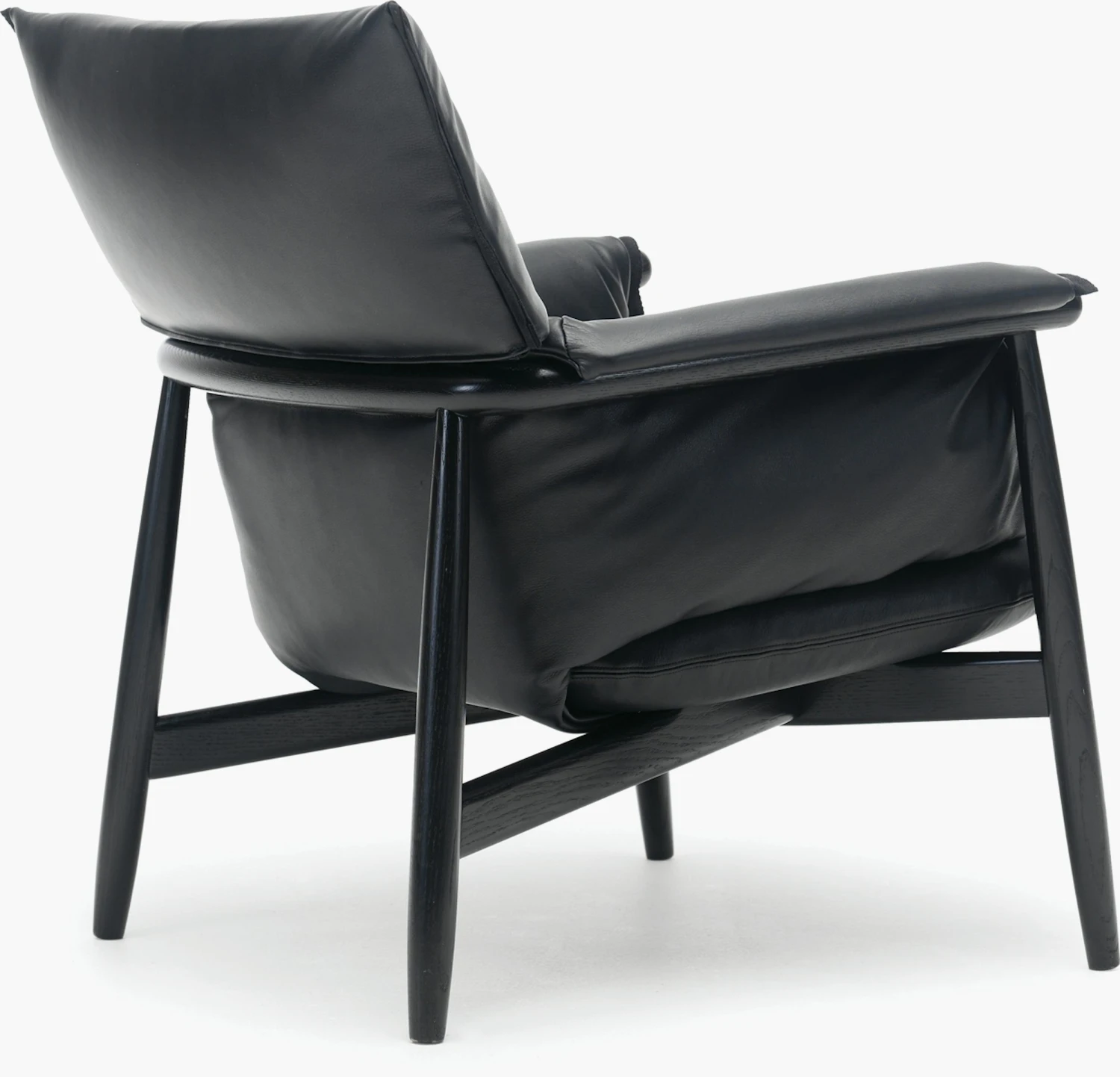 E015 Embrace Lounge Chair 3 E015 Embrace Lounge Chair - Image 3