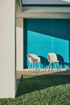 Gubi Beetle Outdoor Chair -Muutous Zone W DWR 2532166 100220382 alabaster white v1