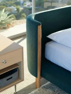 Emmy Bed -Muutous Zone W DWR 2558735 100395432 appalachian oak v3 001