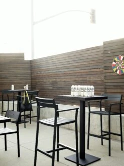 Case Eos Pedestal Bar-Height Table 13 Case Eos Pedestal Bar-Height Table -Muutous Zone W DWR 3562 9197026 black v1