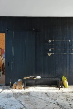 Case Eos Bench -Muutous Zone W DWR 4065 703093 black v1 001