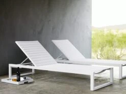 Case Eos Chaise Lounge -Muutous Zone W DWR 4067 703123 white v2 001