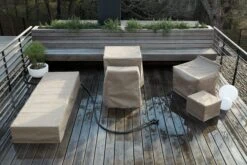 Case Eos Chair Cover -Muutous Zone W DWR 417 10005272 walnut v1 001 4