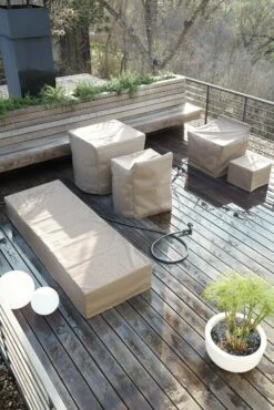 Case Eos Bench Cover 6 Case Eos Bench Cover -Muutous Zone W DWR 417 10005272 walnut v2 001 3