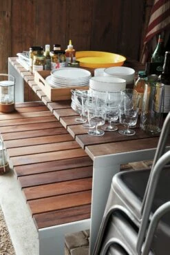 Deneb Table -Muutous Zone W DWR 4876 195997 teak aluminum v2 001