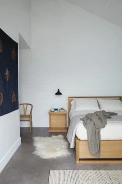 Matera Bedside Table -Muutous Zone W DWR 5114 756198 oak v1 002