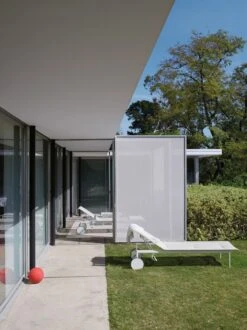 1966 Collection Adjustable Chaise 24 1966 Collection Adjustable Chaise -Muutous Zone W DWR 5539 685894 white v1