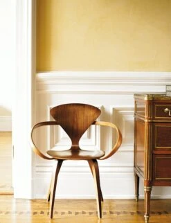 Cherner Side Chair -Muutous Zone W DWR 5641 200929 walnut v1 jpg