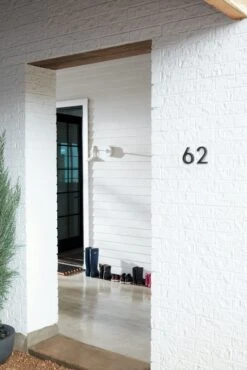 Neutra Modern House Numbers -Muutous Zone W DWR 6209 100071541 black v4