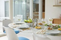 Saarinen Tulip Side Chair, Upholstered Seat -Muutous Zone W DWR 7204 100081520 carrara white v4 001