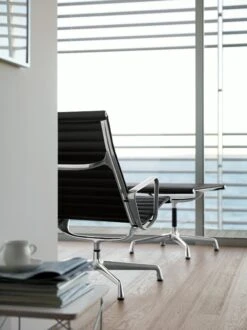 Eames Aluminum Group Lounge Chair -Muutous Zone W DWR 724 603744 black chrome v1