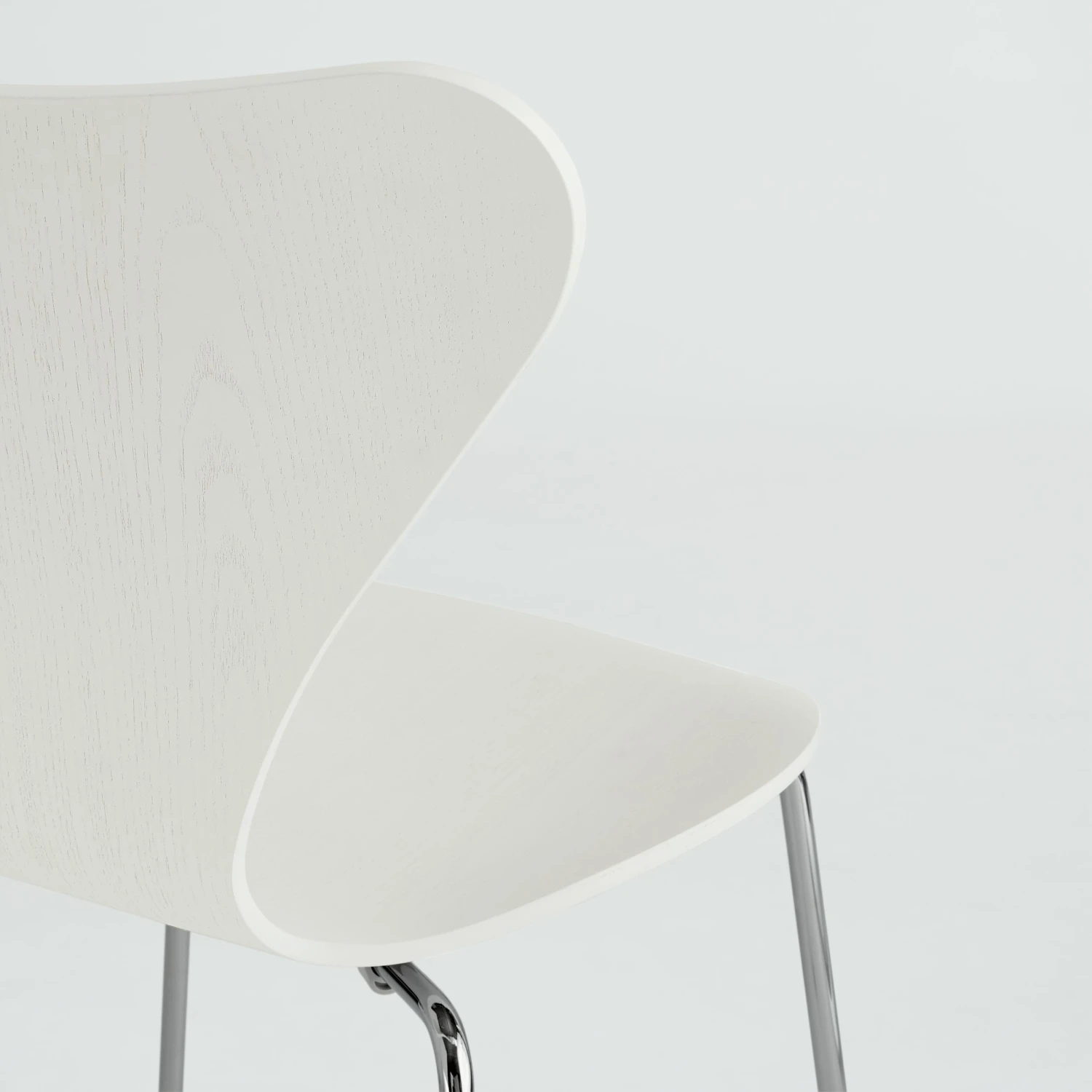 Fritz Hansen Series 7 Chair 5 Fritz Hansen Series 7 Chair - Image 5