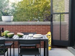 Case Eos Dining Table, Square -Muutous Zone W DWR 857 601788 black v1 1