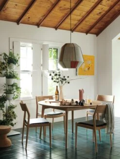 Case Dulwich Extension Table, Round -Muutous Zone W DWR 8976 100084607 oak v1 001