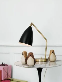 Saarinen Side Table, Oval 17 Saarinen Side Table, Oval -Muutous Zone W DWR 897 807623 black v 1