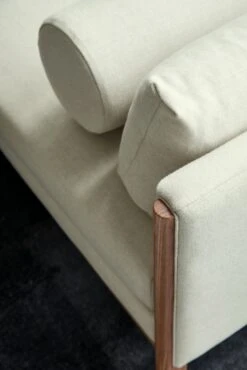 Emmy Chaise -Muutous Zone W DWR FA23 BohoLoft EDITORIAL 650