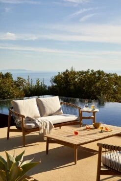 Crosshatch Outdoor Coffee Table 13 Crosshatch Outdoor Coffee Table -Muutous Zone W DWR SP23 EDITORIAL SADDLE PEAK 868