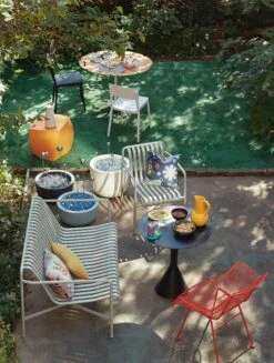 Hay Palissade Dining Armchair 19 Hay Palissade Dining Armchair -Muutous Zone W HAY 2514851 100130835 sky grey v1 002