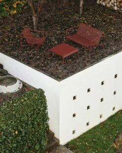 Hay Palissade Low Table 6 Hay Palissade Low Table -Muutous Zone W HAY 2514851 100374255 iron red v1 1