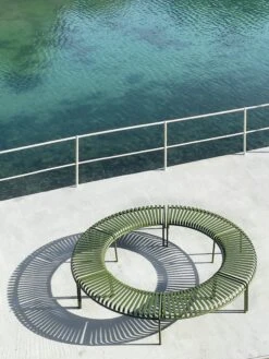 Hay Palissade Park Bench 12 Hay Palissade Park Bench -Muutous Zone W HAY 2534617 100254855 olive v2 01