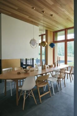 Eames Molded Plastic Side Chair 17 Eames Molded Plastic Side Chair -Muutous Zone W HM 1104 8975834 plastic shell v4 tif