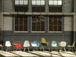 Eames Molded Plastic Armchair -Muutous Zone W HM 1980 776912 white maple v1