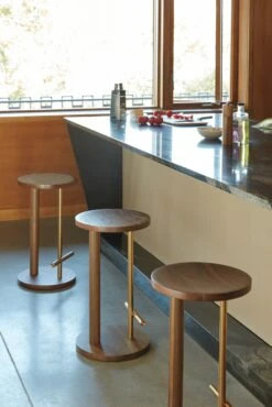 Spot Stools -Muutous Zone W HM 2195197 100113161 walnut brass v1 001