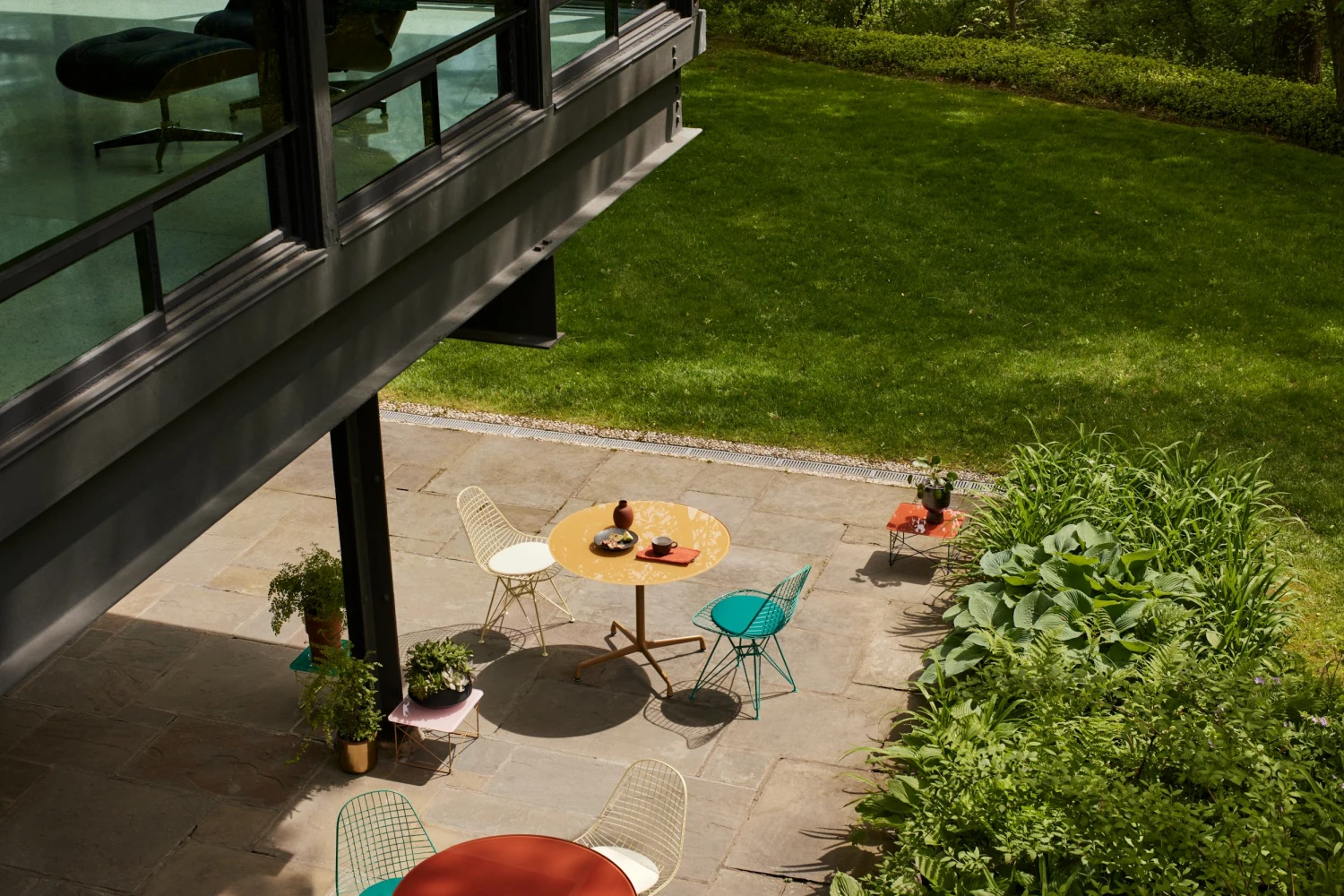 Eames Wire Chair, Herman Miller X HAY 7 Eames Wire Chair, Herman Miller X HAY - Image 7