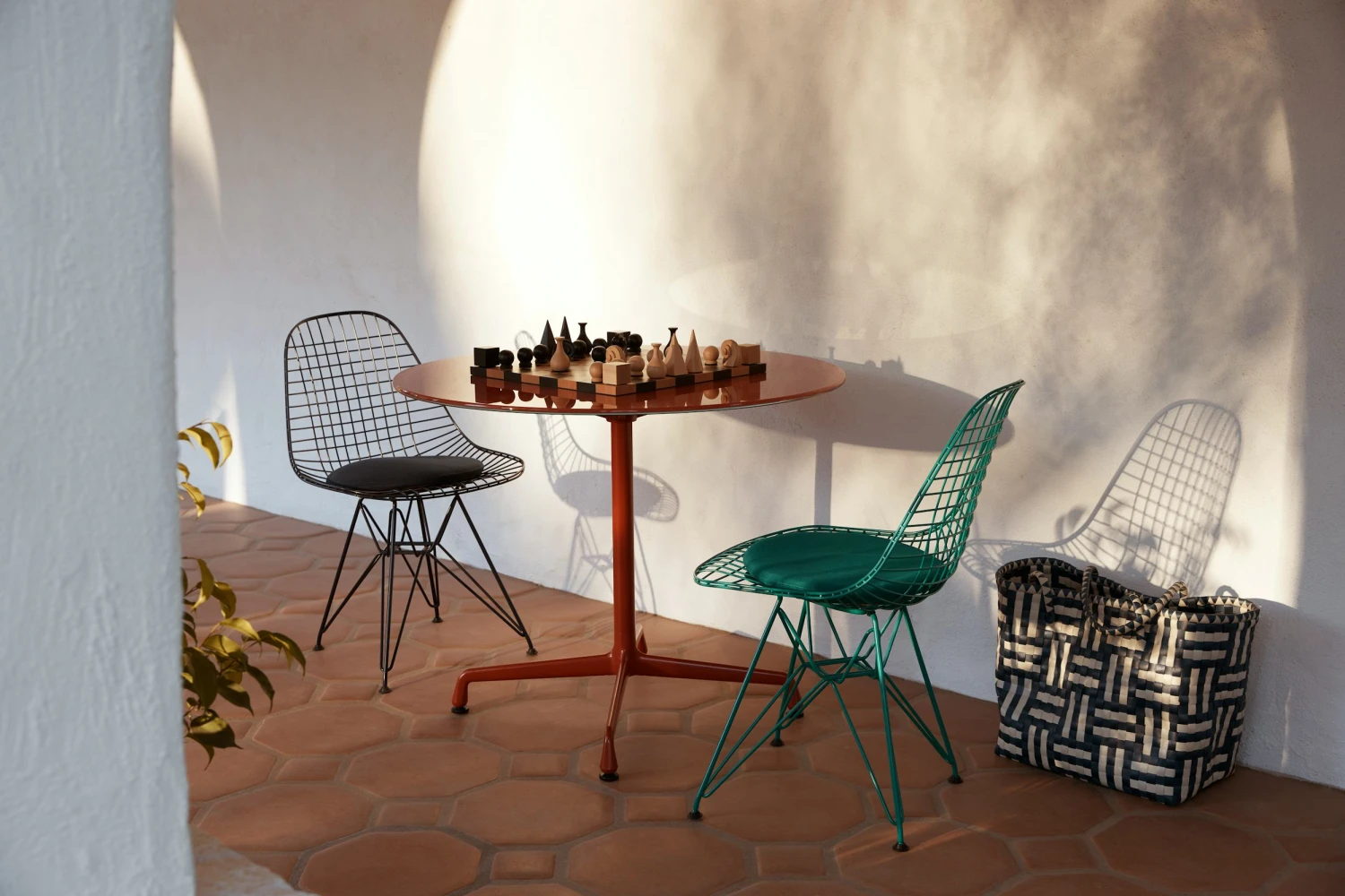 Eames Dining Table, Herman Miller X HAY 4 Eames Dining Table, Herman Miller X HAY - Image 4