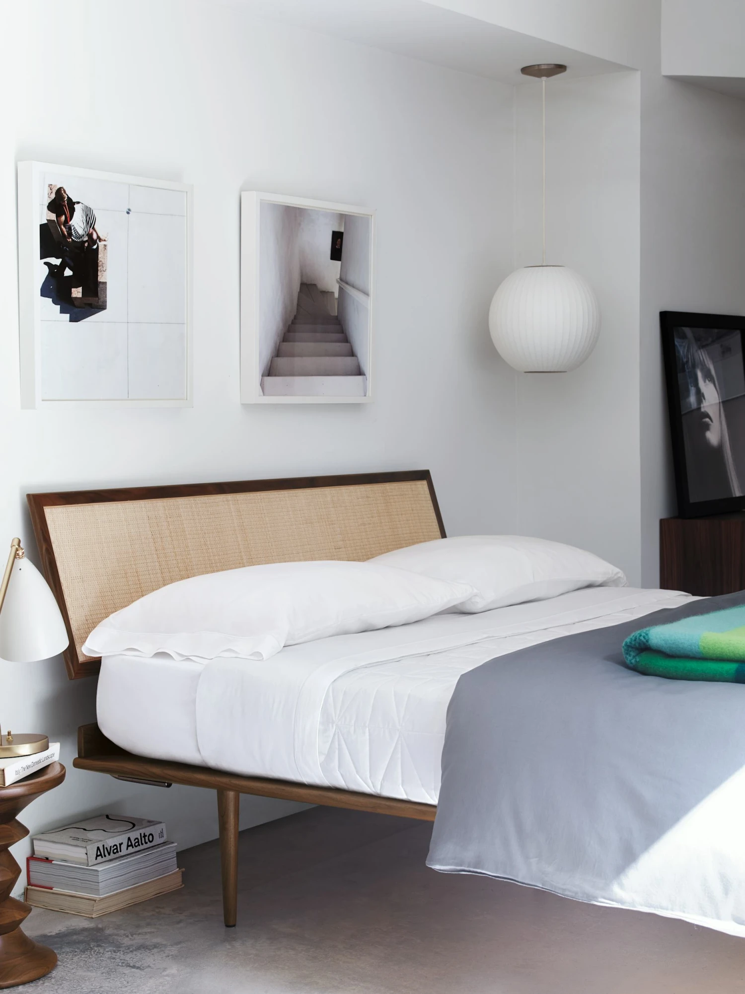 Nelson Thin Edge Bed, Veneer 6 Nelson Thin Edge Bed, Veneer - Image 6