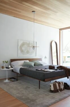 Nelson Thin Edge Bed, Cane -Muutous Zone W HM 3419 10001034 walnut v200 001 2