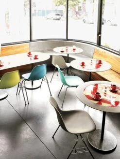 Eames Molded Fiberglass Side Chair, Stacking Base 5 Eames Molded Fiberglass Side Chair, Stacking Base -Muutous Zone W HM 4894 423465 sparrow v2 tif